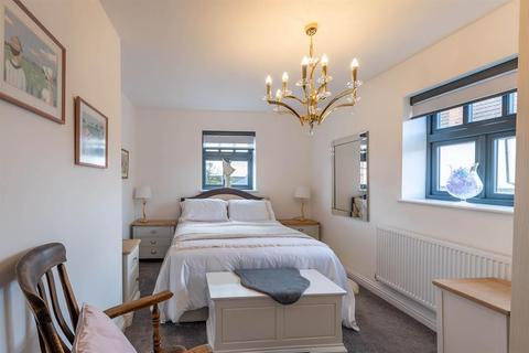 4 Barn Grove, Mattersey Thorpe, Doncaster, DN10 5EY
