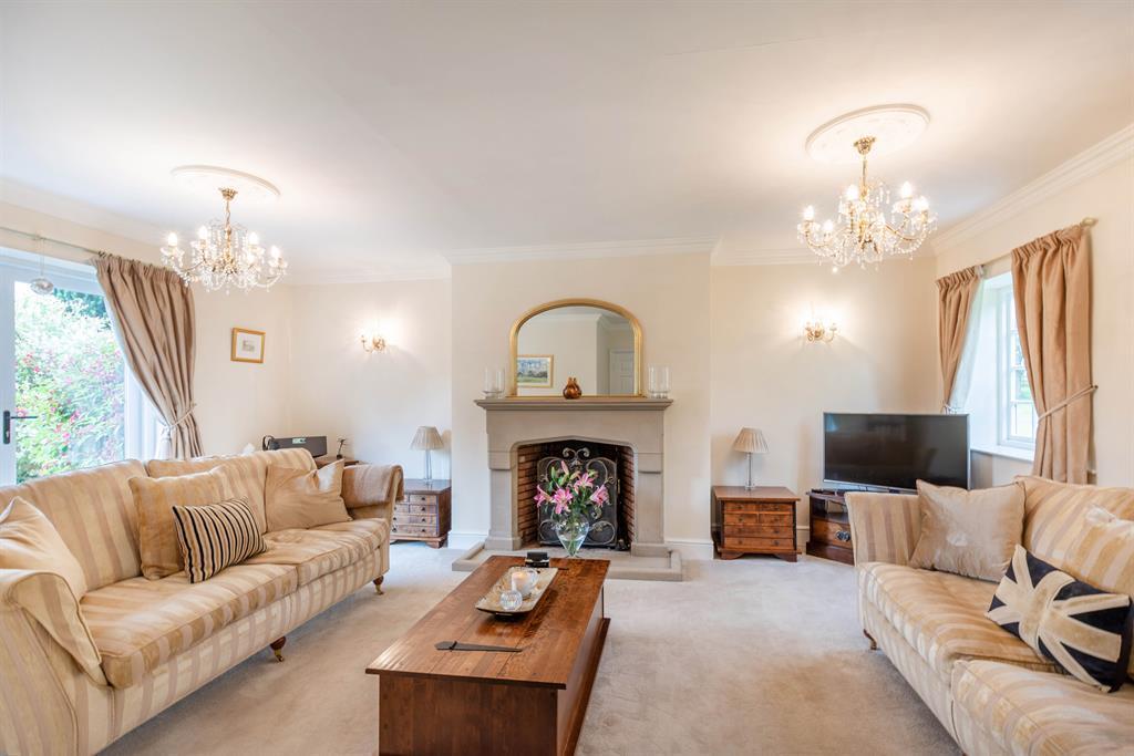 Old Estate Yard, Wiseton, Doncaster, DN10 5AJ 4 bed character property for sale £550,000