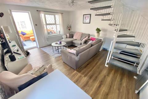5 Kempsey Close, Luton, LU2 8TT