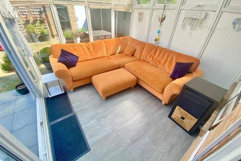 5 Kempsey Close, Luton, LU2 8TT
