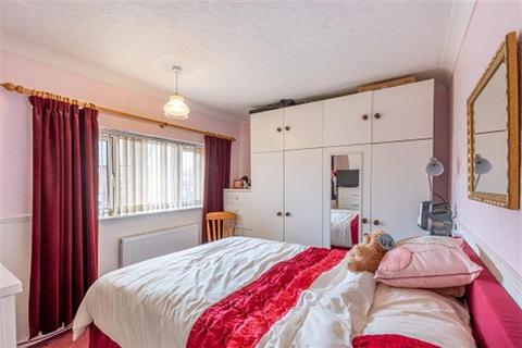 13 Grasmere Road, Carcroft, Doncaster, DN6 8QQ