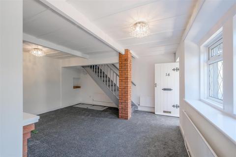 2 bedroom end of terrace house for sale - Lidget Street, Lindley, Huddersfield, HD3
