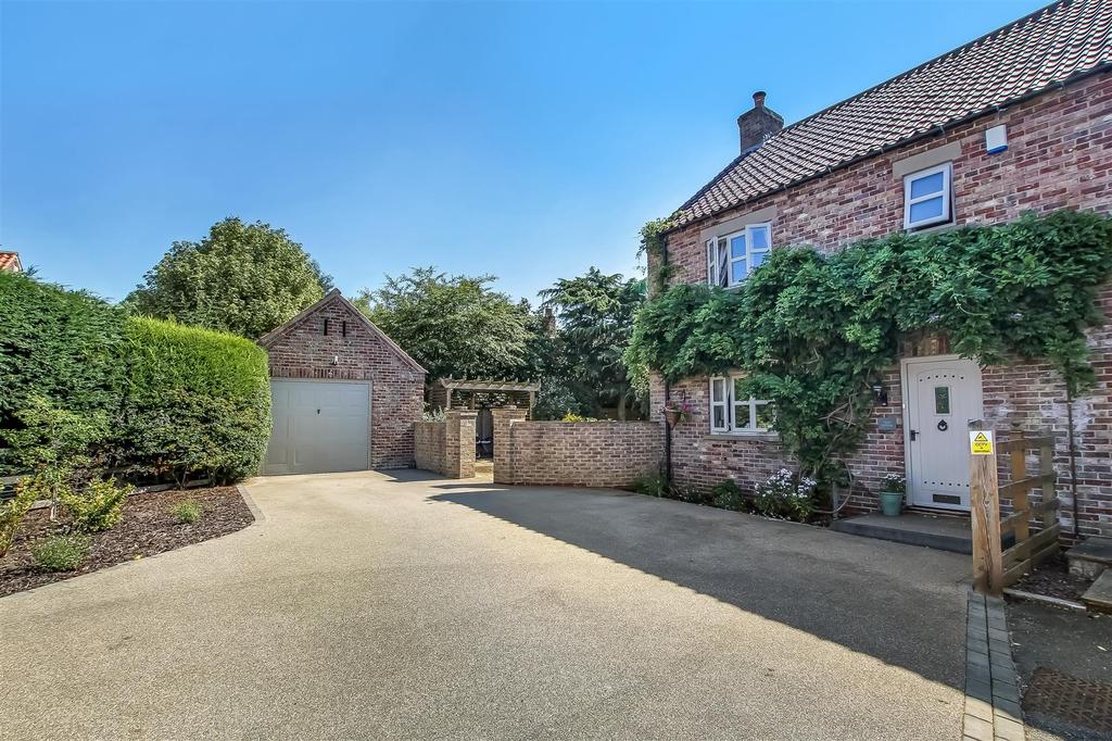 Danby Wiske, Northallerton 4 bed semidetached house for sale £525,000