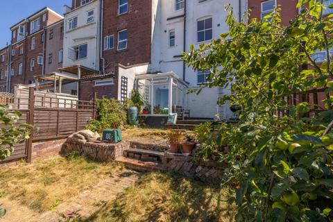 30 Mendip Road, Bristol, BS3 4NY