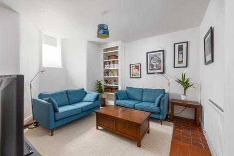 30 Mendip Road, Bristol, BS3 4NY