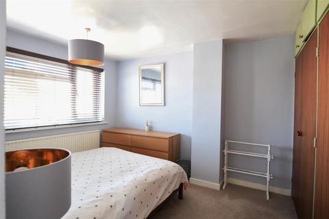 3 bedroom semi-detached house for sale - Godfrey Close, Radford Semele, Leamington Spa