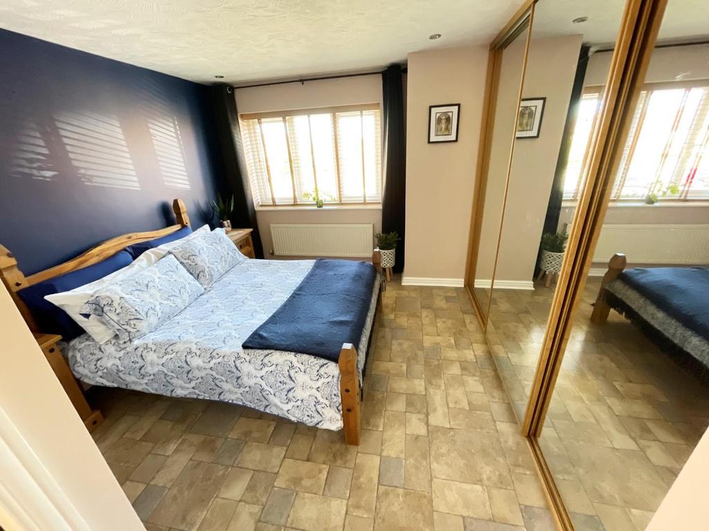 Bed 1