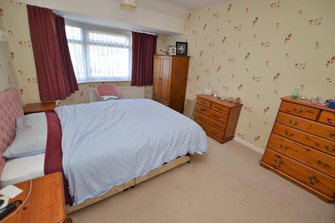 32 Castleton Road, Wigston, LE18 1FP