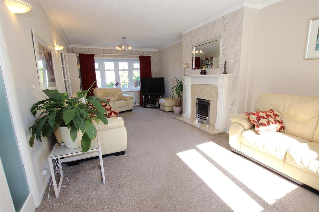 Plumpton End,Wrose, Bradford 3 bed semidetached house for sale £225,000