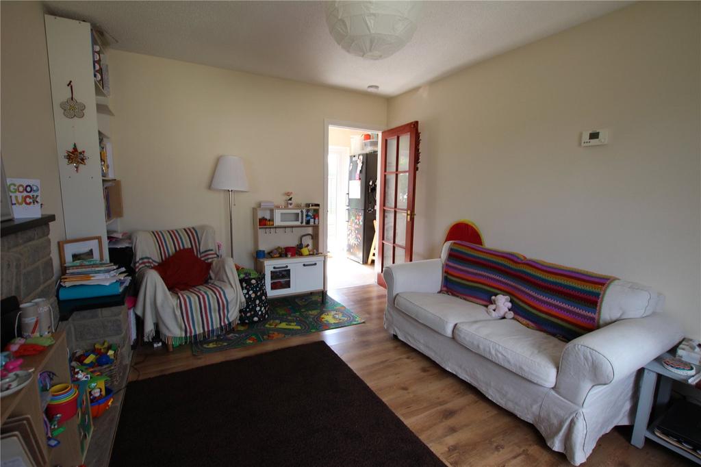 Longtree Close, Tetbury, GL8 2 bed semidetached house £900 pcm (£208 pw)
