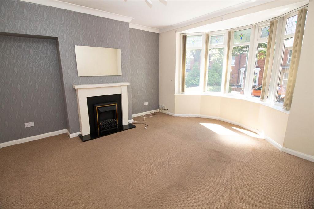 Dryden Road, Gateshead 3 bed semidetached house £895 pcm (£207 pw)
