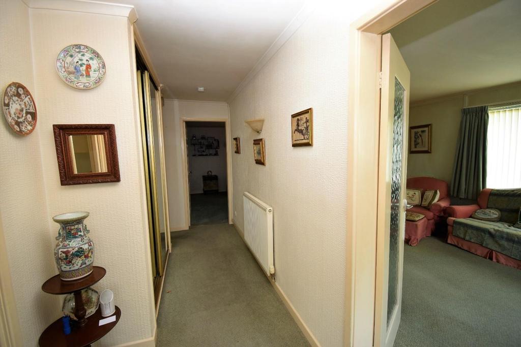 Hallway.jpg