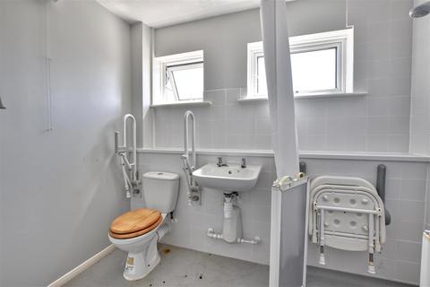2 bedroom flat for sale - Camber, Rye