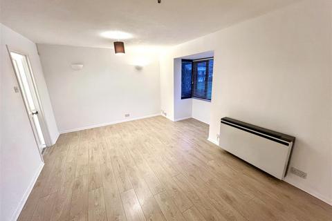 Studio to rent, The Goodwins, Tunbridge Wells