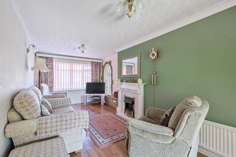 65 Whitethorn Close, York, YO31 9EX