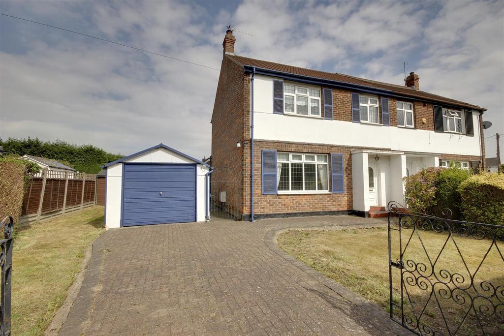 Corby Park, North Ferriby 3 bed semidetached house £230,000