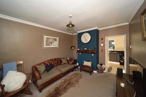 2 bedroom house for sale - Field Close, Bollington,