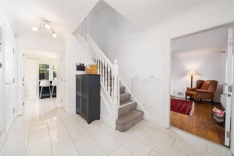 10 Honington Close, Hatton Park, Warwick, CV35 7SW