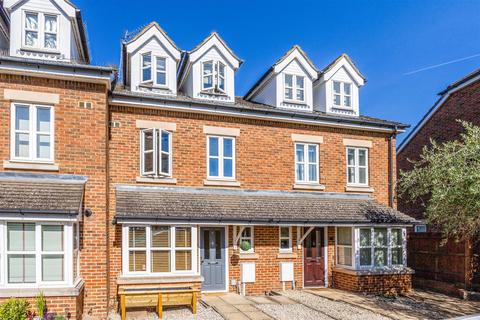 8 Millais Crescent, Epsom, KT19 0HE