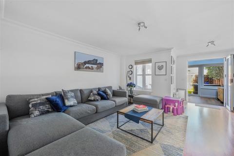 8 Millais Crescent, Epsom, KT19 0HE