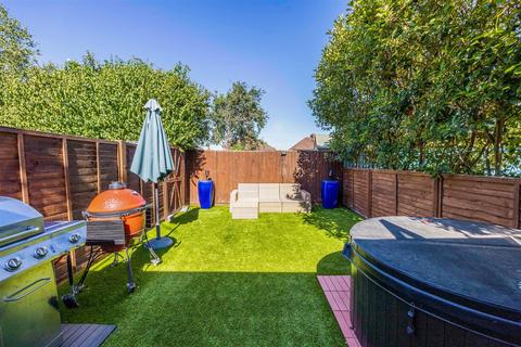 8 Millais Crescent, Epsom, KT19 0HE