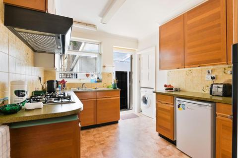 21 Chestnut Avenue, Epsom, KT19 0SY