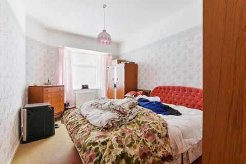 21 Chestnut Avenue, Epsom, KT19 0SY