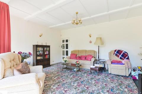 21 Chestnut Avenue, Epsom, KT19 0SY