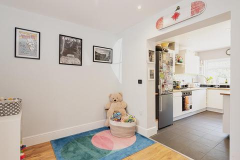 74 Ashby Avenue, Chessington, KT9 2BU