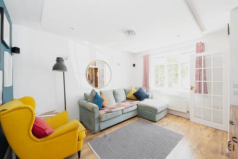 74 Ashby Avenue, Chessington, KT9 2BU