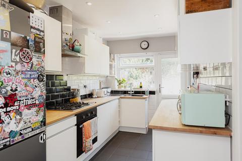 74 Ashby Avenue, Chessington, KT9 2BU