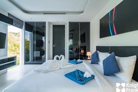 1 bedroom block of apartments, Tri Trang Beach, Patong - Phuket [Foreign Freehold], 90 sq.m