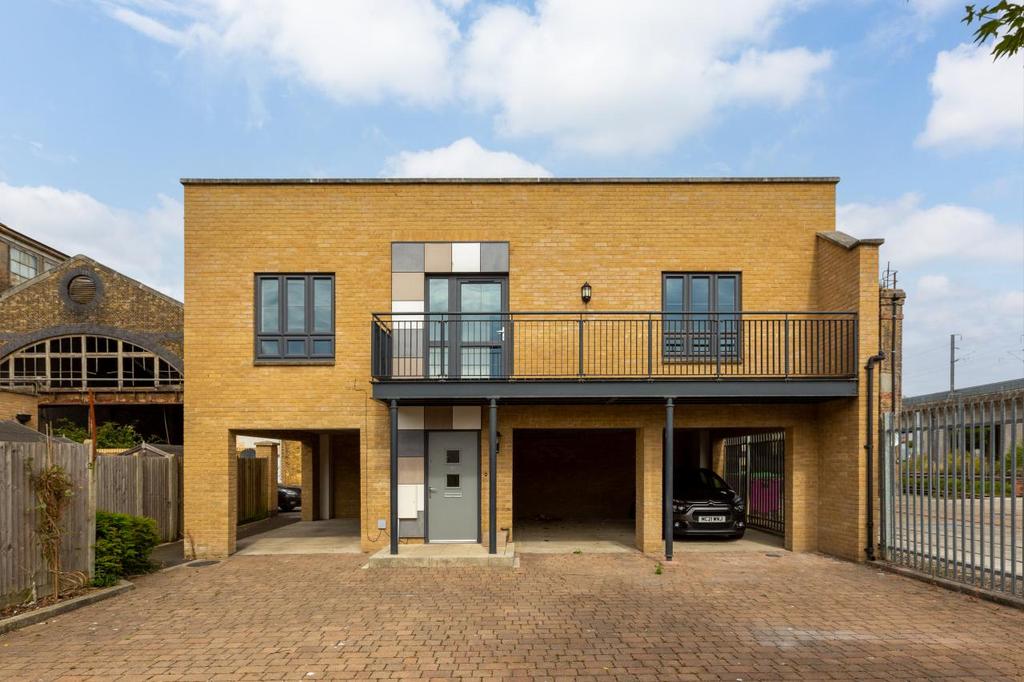 Samuel Peto Way, Ashford, Kent TN24 0XP 1 bed detached house £850 pcm