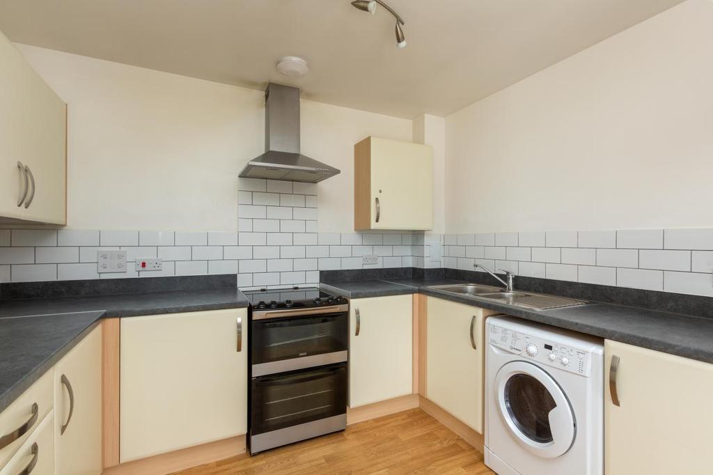 Samuel Peto Way, Ashford, Kent TN24 0XP 1 bed detached house £850 pcm