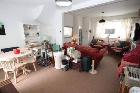 2 bedroom terraced house for sale - First Avenue, WALTON ON THE NAZE, CO14