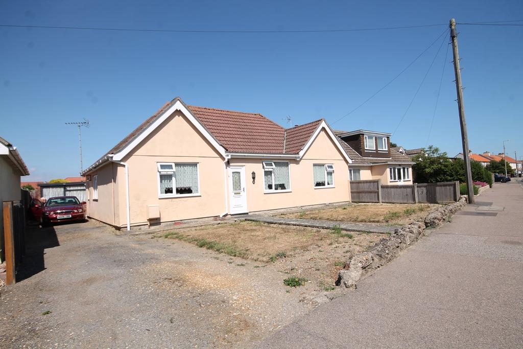 Kirby Cross, Essex, FRINTONONSEA, CO13 3 bed property £400,000