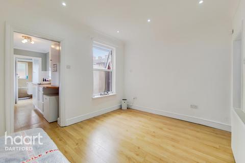 1 Crescent Road, Erith, DA8 2AU