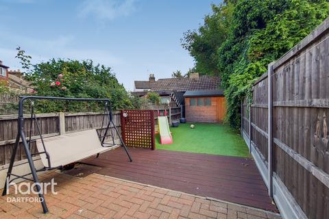 1 Crescent Road, Erith, DA8 2AU