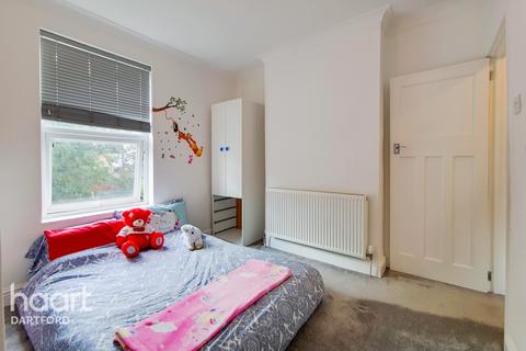 1 Crescent Road, Erith, DA8 2AU