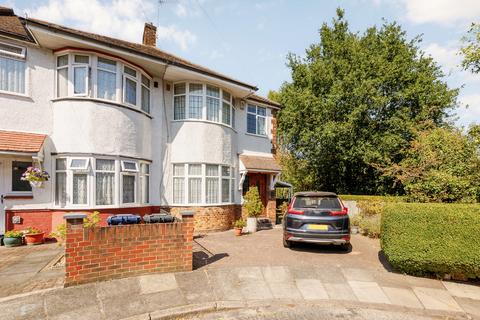 3 bedroom end of terrace house for sale - Brentvale Avenue, Southall, UB1