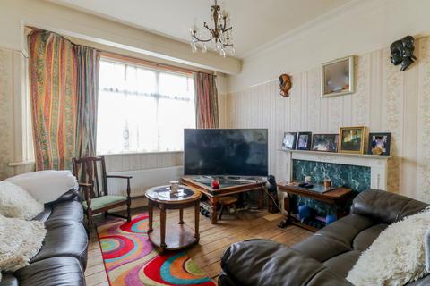 41 Oatlands Road, Enfield, EN3 5LL
