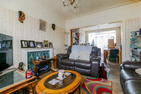 41 Oatlands Road, Enfield, EN3 5LL