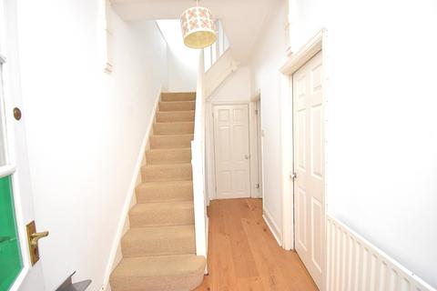 5 bedroom end of terrace house for sale, Forest Drive, Woodford Green, Essex. IG8 9NG