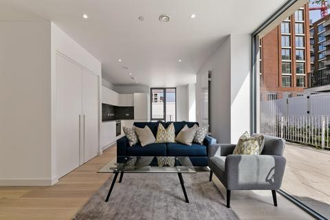 1 bedroom apartment for sale - Fairwater House, Royal Wharf, London, E16