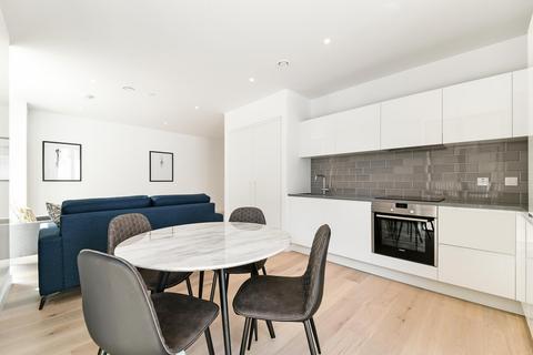 1 bedroom apartment for sale, Fairwater House, Royal Wharf, E16