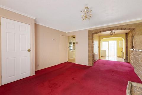 12 Austen Walk, Bicester, OX26 2FW