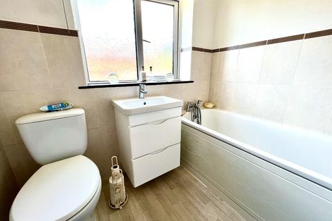 16 Edison Grove, London, SE18 2DN