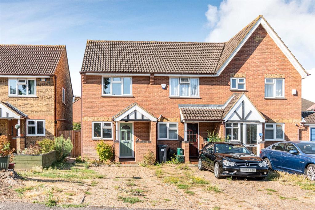 Vicarage Court, Priory Close, Beckenham, BR3 2 bed terraced house £