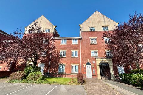2 bedroom flat to rent, Derby Court, Bury, BL9