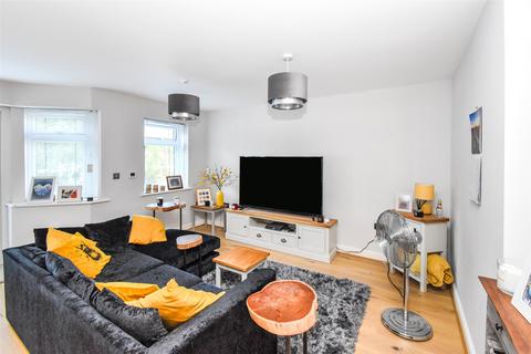 2 bedroom apartment to rent - Fleet, Hampshire GU51